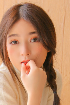 酒吧卫生间里打扑克的多吗